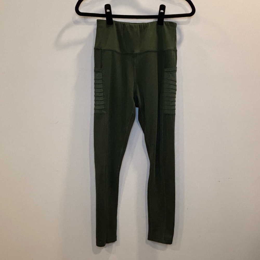 A Core Moto Green Athletic Leggings Size M - Picture 10 of 10